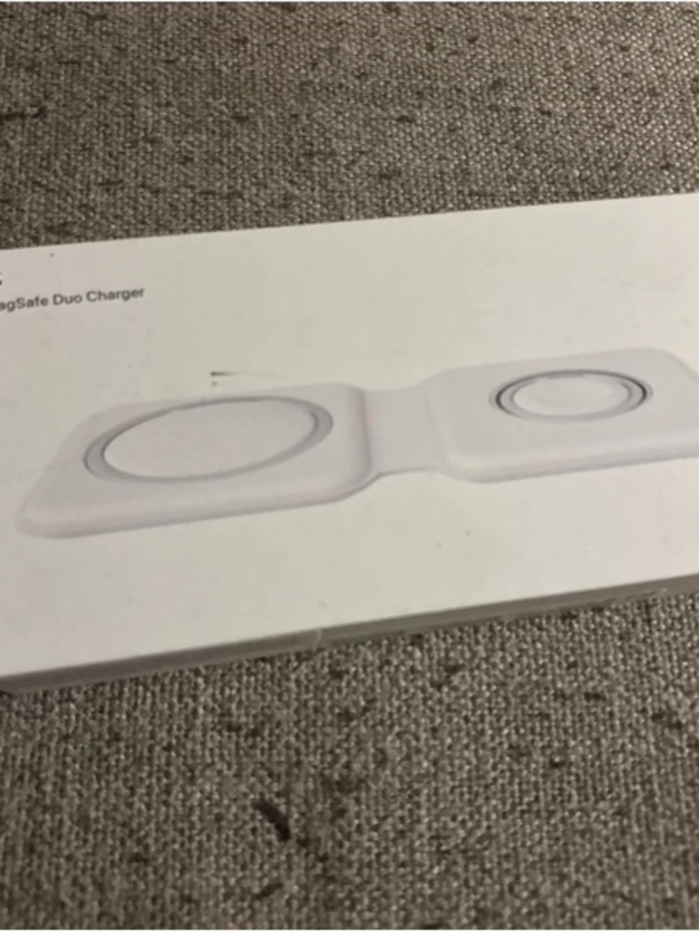 Apple MagSafe Duo Charger - White Foldable Wireless Charging Pad